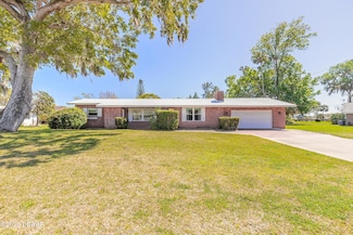 953 Pineapple Rd, South Daytona, FL 32119