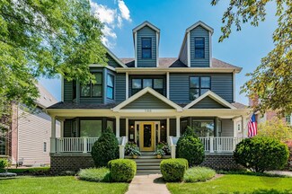 708 W Jefferson Ave, Naperville, IL 60540
