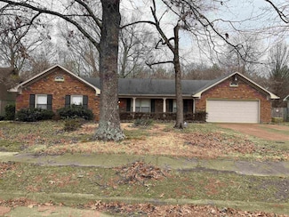 3811 Misty Oak Dr, Memphis, TN 38125