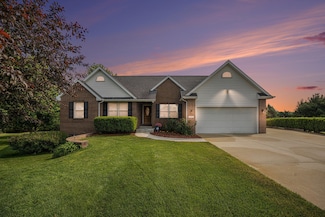 53029 Meadow View Ln, Paw Paw, MI 49079