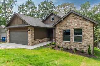 14 Laceby Ln, Bella Vista, AR 72714
