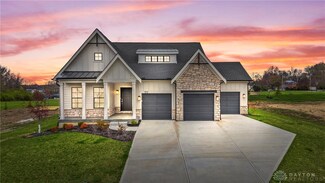 512 Creekside Ln, Lebanon, OH 45036