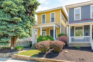 688 Hamlet St, Columbus, OH 43215