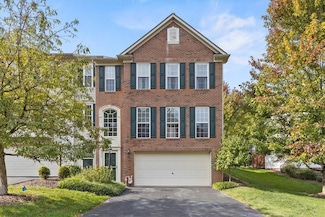 630 Village Green Blvd E, Mars, PA 16046