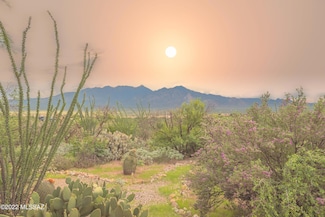 3425 W Calle Quatro, Green Valley, AZ 85622
