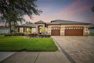 5602 Clouds Peak Dr, Lutz, FL 33558