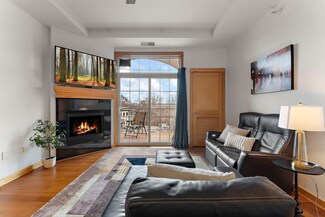 14937 60th St N Unit 305, Oak Park Heights, MN 55082