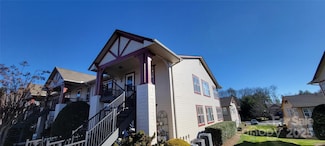 2306 Deermouse Way, Hendersonville, NC 28792
