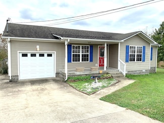 106 Milard Ct, Oak Grove, KY 42262