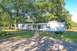 5192 Illinois 15, Mount Carmel, IL 62863