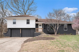 12910 Overhill Rd, Grandview, MO 64030