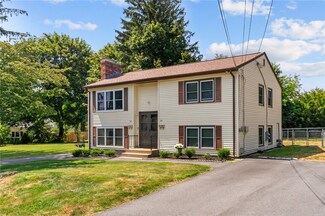 25 High St, Warwick, RI 02886