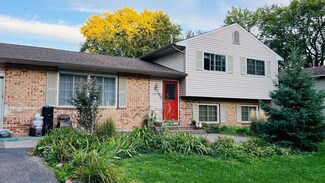 7424 Drew Ave N, Brooklyn Park, MN 55443