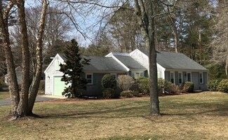 103 North St, Mattapoisett, MA 02739