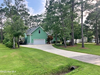 53 Country Club Dr, Shallotte, NC 28470