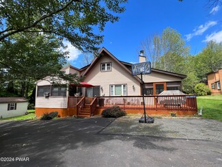 9 Grandview Dr, Lake Ariel, PA 18436