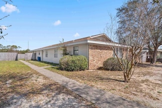 3383 Green Briar Cir Unit A, B, C, Gulf Breeze, FL 32563