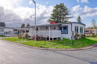 4413 Essex St SE, Salem, OR 97317