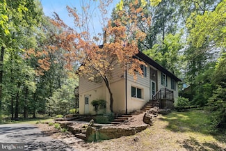 25150 Gallant Man Dr, Hollywood, MD 20636