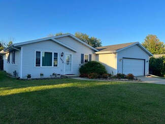 548 E Countryside Dr, Evansville, WI 53536