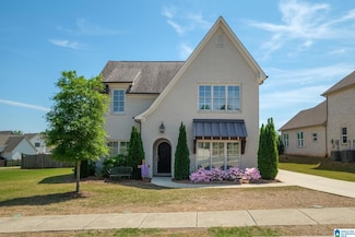 6037 Clubhouse Dr, Trussville, AL 35173