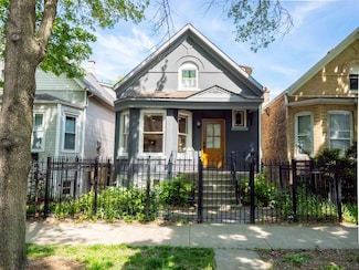 2725 N Albany Ave, Chicago, IL 60647