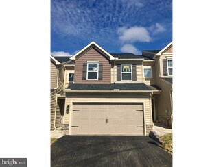 34 Wexford Ct Unit 4, Morgantown, PA 19543