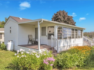 13 Jonathan Cir, South Hero, VT 05486