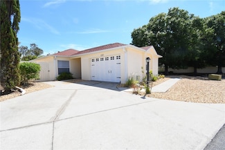 1325 Balboa Ct, Lady Lake, FL 32159