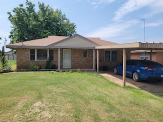 1216 C St, Arapaho, OK 73620