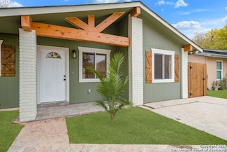 1531 Lahn Rd, New Braunfels, TX 78130