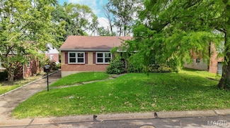 8115 Edinburgh Dr, Saint Louis, MO 63105