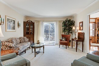 5601 Coach Gate Wynde Unit 23, Louisville, KY 40207
