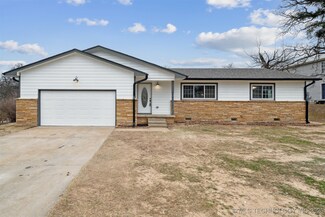 1011 W 6th St, Sand Springs, OK 74063