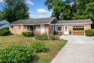 5218 Gardenview Ave, Fort Wayne, IN 46809