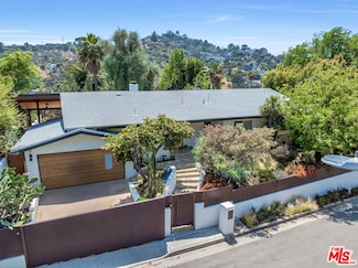 6570 Lakeridge Rd, Los Angeles, CA 90068