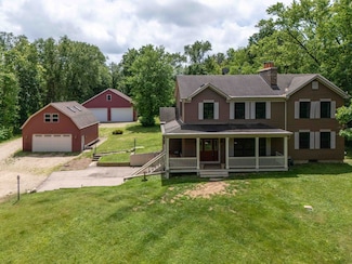 9815 Wondermere Rd, Woodstock, IL 60098