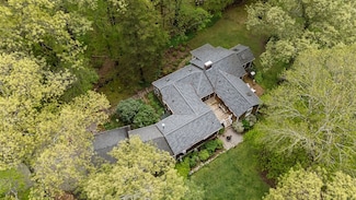 254 S Pierce Rd, East Greenwich, RI 02818