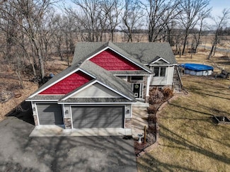 541 308th Ln NW, Cambridge, MN 55008