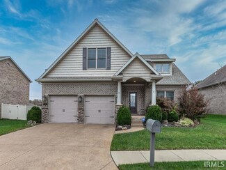 4775 Fieldcrest Place Cir, Newburgh, IN 47630