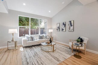 419 Saint Emilion Ct Unit Q50, Mountain View, CA 94043