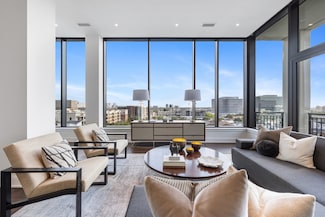2323 W Main St Unit 703, Houston, TX 77098