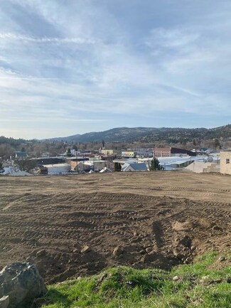 124 SE Elm St, John Day, OR 97845