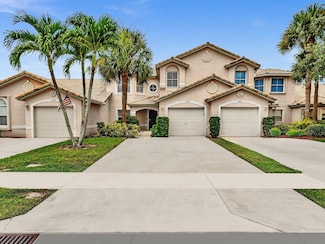 10727 Lake Shore Dr, Wellington, FL 33414