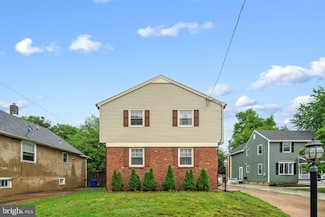 21 Princeton Ave, Gloucester City, NJ 08030