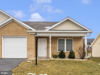 14271 Shelby Cir, Hagerstown, MD 21740