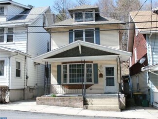 426 Laurel St, Minersville, PA 17954