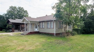 108 E Carlton St, Pittsburg, KS 66762