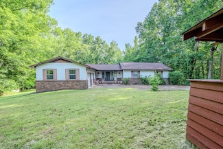 771 Glenn Springs Rd, Lawrenceburg, TN 38464