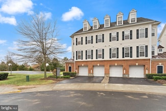 6761 Hampton Bay Ln, Gainesville, VA 20155